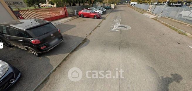 Capannone in commerciale in Via dell'Edilizia