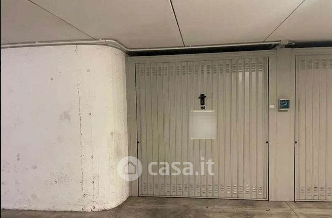 Box/posto auto in residenziale in Viale Monza
