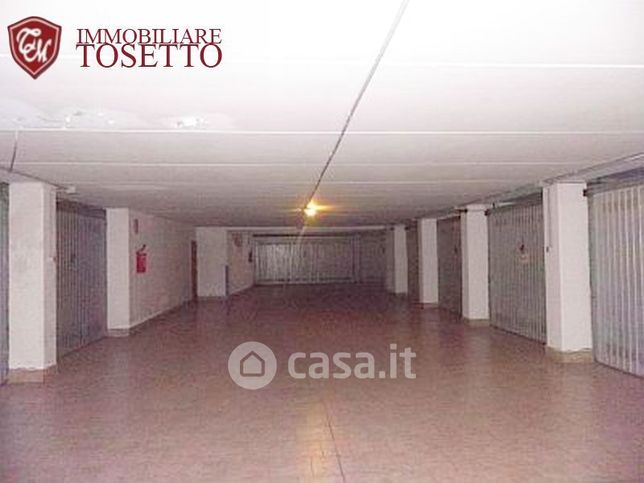 Garage/posto auto in residenziale in Viale del Brotton 7