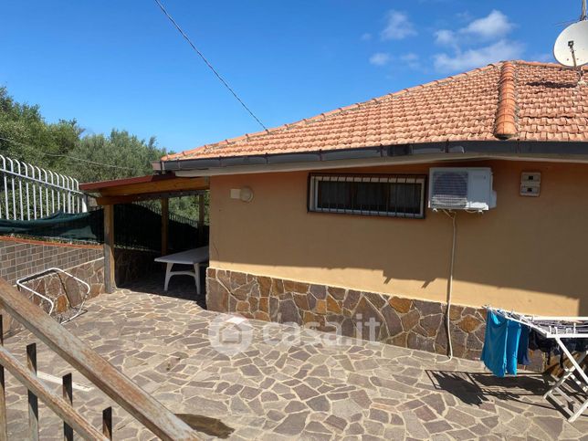 Casa indipendente in residenziale in Via Fontana Saracena
