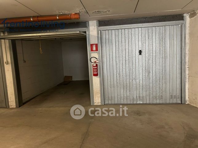 Box/posto auto in residenziale in Via Rotaliana