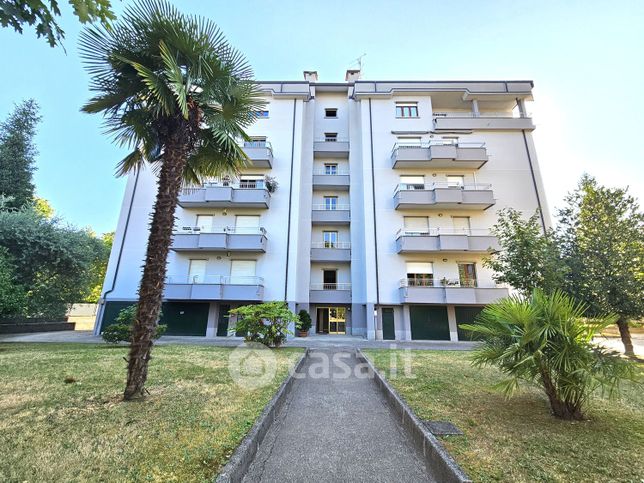 Appartamento in residenziale in Via Luigi Girardi