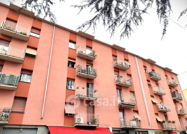 Appartamento in residenziale in Viale Marche 2