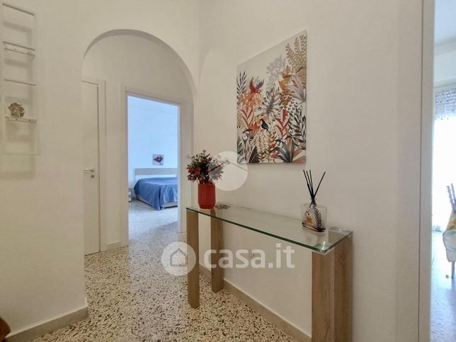 Appartamento in residenziale in Via Giacomo Leopardi 21