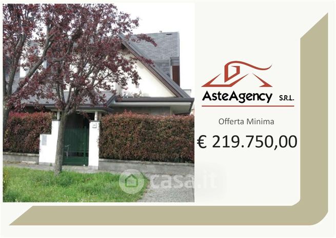 Villa in residenziale in Via Corinna Bruni 29