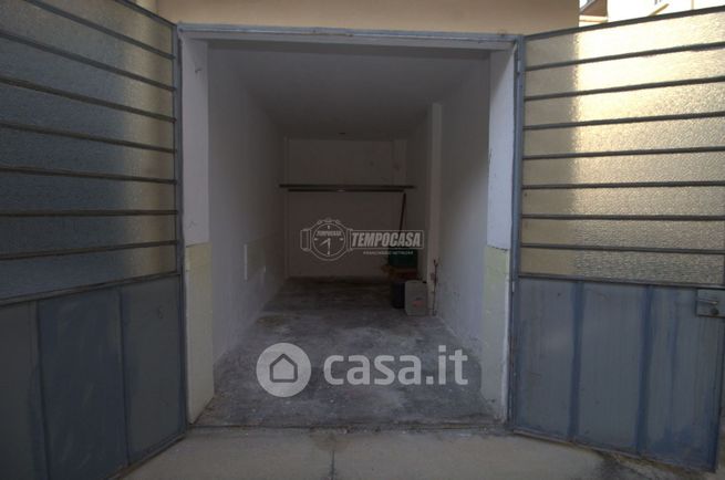 Garage/posto auto in residenziale in Via degli Approcci 13