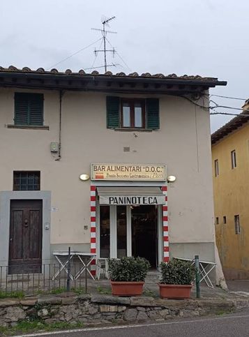 Attivitã /licenza (con o senza mura) in commerciale in Via Bolognese 67 R