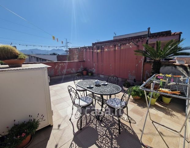 Casa indipendente in residenziale in Via Garrisi