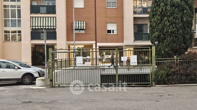 Garage/posto auto in residenziale in Largo Marcantonio Cesti