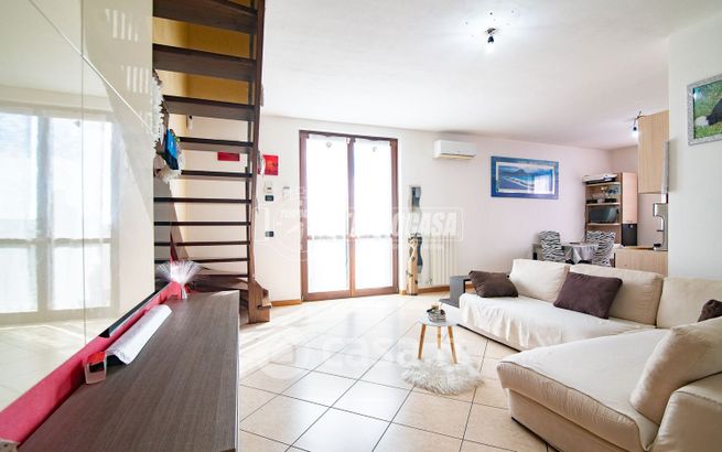 Appartamento in residenziale in Via Italia 11