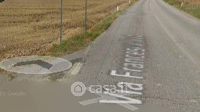 Capannone in commerciale in Via Francesca