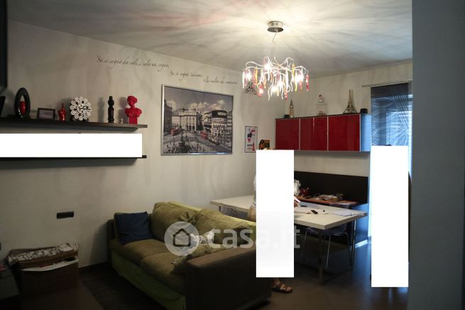 Appartamento in residenziale in Via Semonella