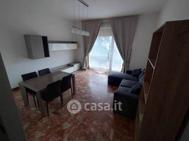 Appartamento in residenziale in Via Alberto da Giussano 3