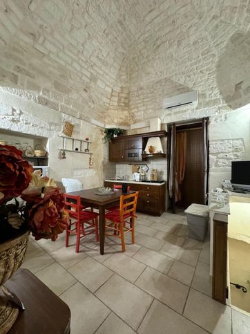 Casa indipendente in residenziale in Via Roma