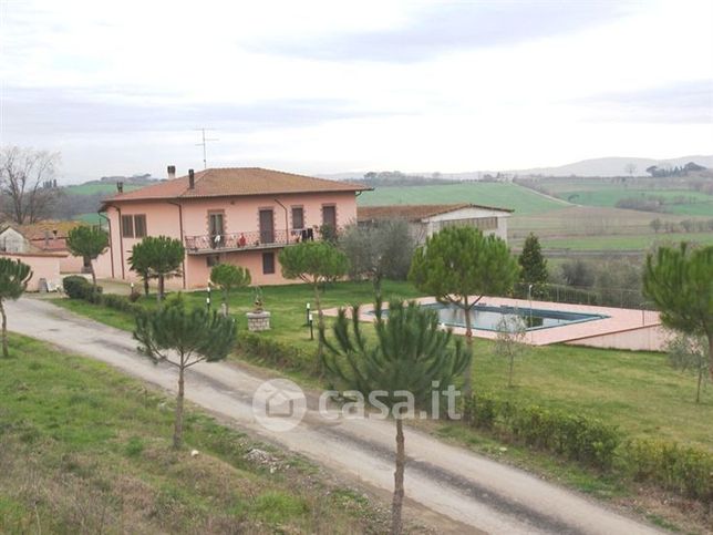 Terreno agricolo in commerciale in 