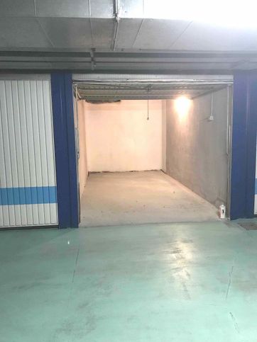 Garage/posto auto in residenziale in Via Mascagni 32