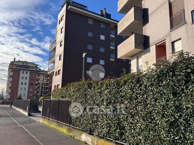 Box/posto auto in residenziale in Via Oriana Fallaci 1