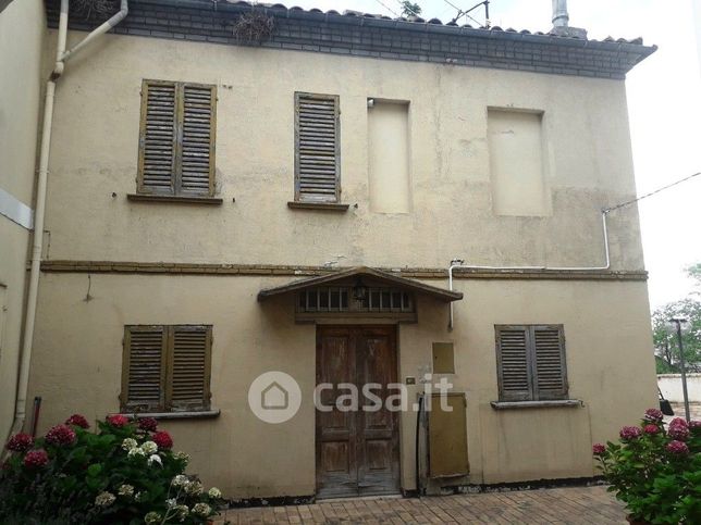 Casa indipendente in residenziale in Via Arenazze