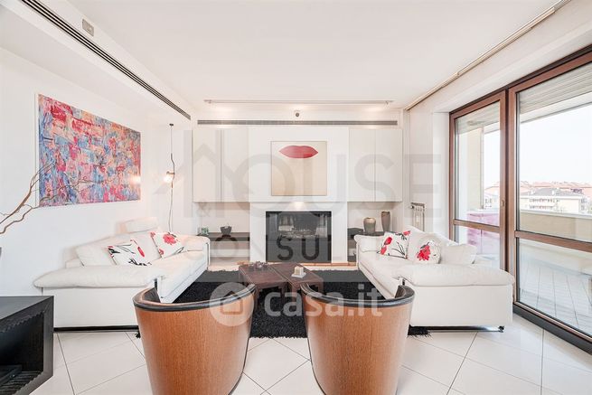 Appartamento in residenziale in Viale della Repubblica 56