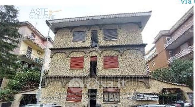 Appartamento in residenziale in Via Capena 22