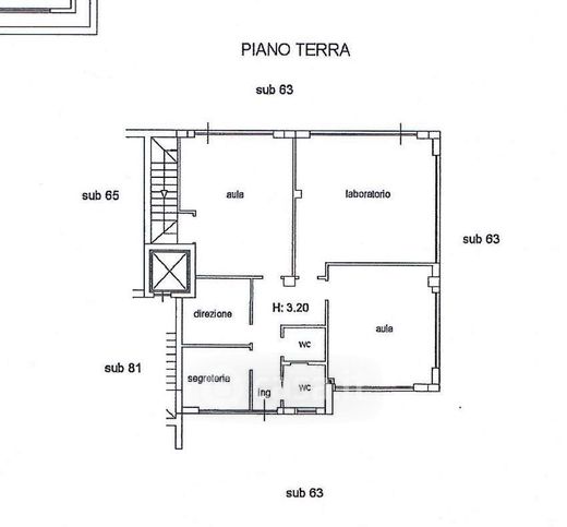 Ufficio in commerciale in 