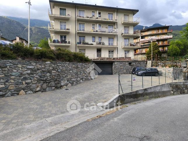 Capannone in commerciale in Via Trento 39