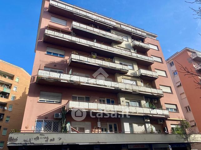 Appartamento in residenziale in Via Arrigo Davila 61