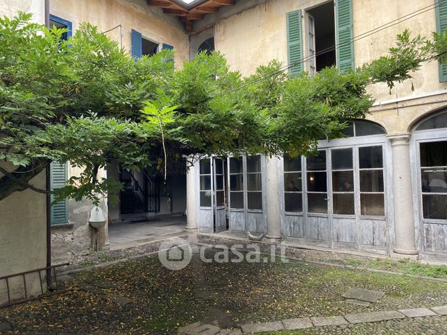 Casa indipendente in residenziale in Via ai Villini