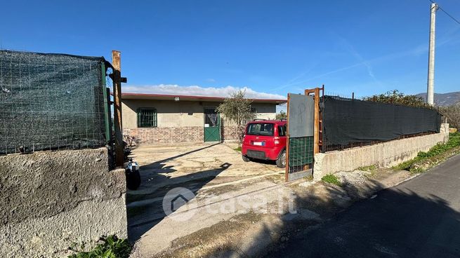 Terreno agricolo in commerciale in Via Carrara D'amora