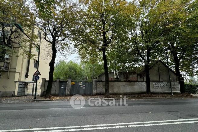 Terreno edificabile in residenziale in Viale Italia 936