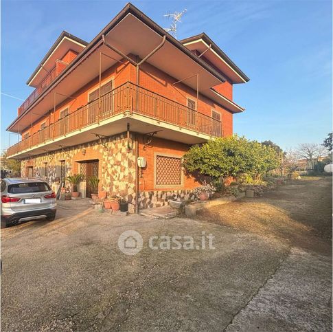 Villa in residenziale in Via di Quarto Grande