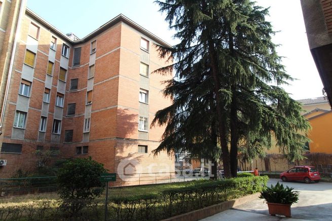 Box/posto auto in residenziale in Via Camillo Ranzani