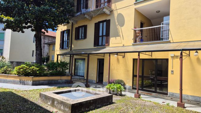 Ufficio in commerciale in Via Roma