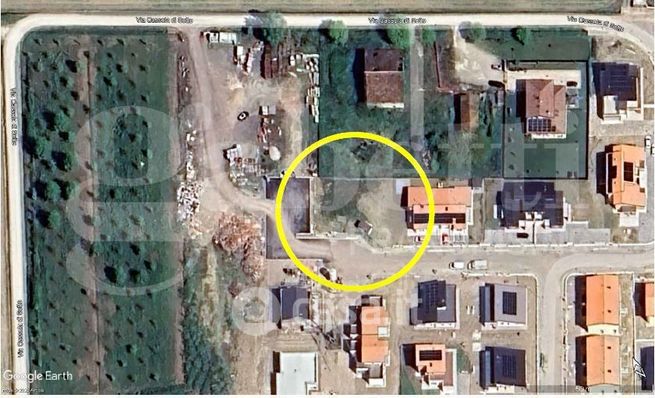 Terreno edificabile in residenziale in Via Cassola
