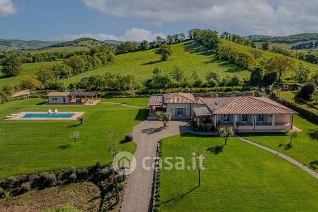 Rustico/casale in residenziale in Strada della Capriola