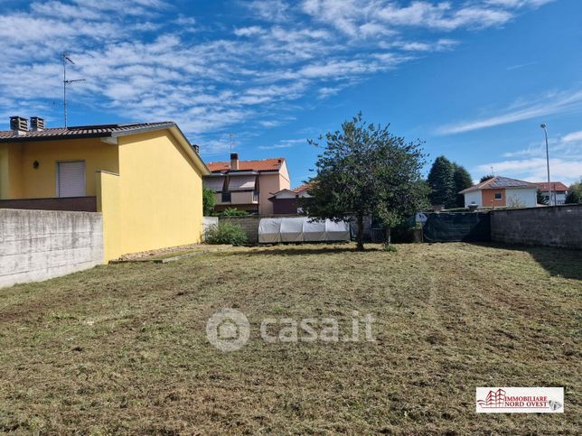 Terreno edificabile in residenziale in Via A. Beltrame