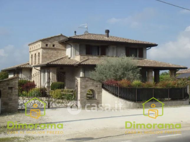 Villa in residenziale in Via Madonna di Campagna 79