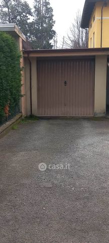 Box/posto auto in residenziale in Via Martiri della LibertÃ  134