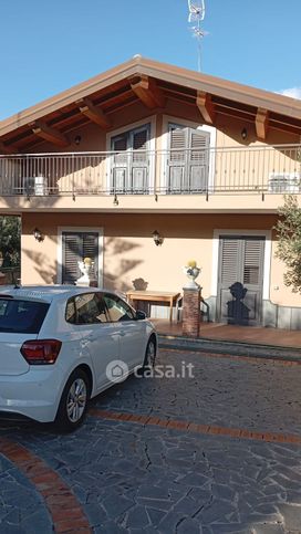 Appartamento in residenziale in g.2000
