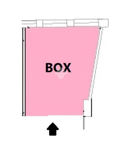 Box/posto auto in residenziale in Via Alessandro Luzio
