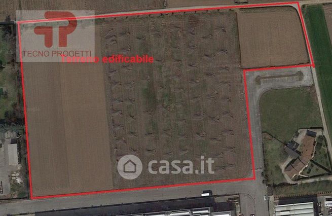 Terreno agricolo in commerciale in 