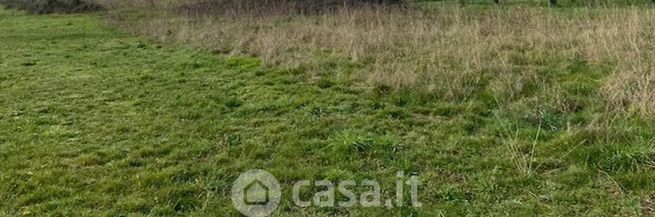 Terreno agricolo in commerciale in