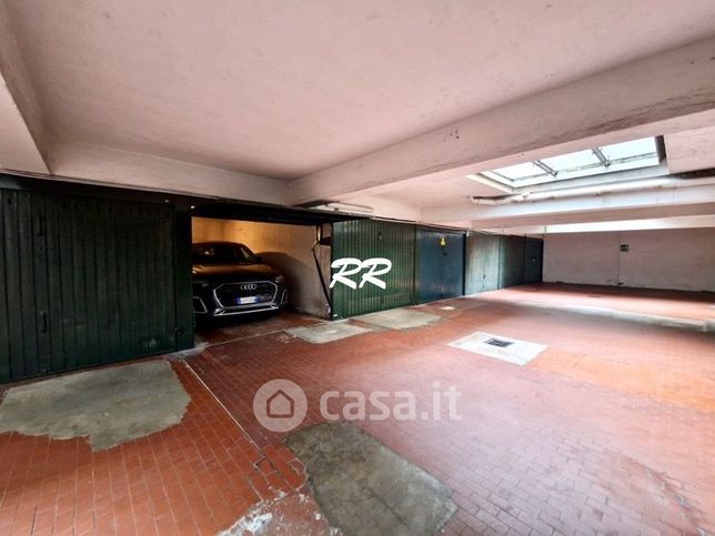 Garage/posto auto in residenziale in Via Paolo Lomazzo 47