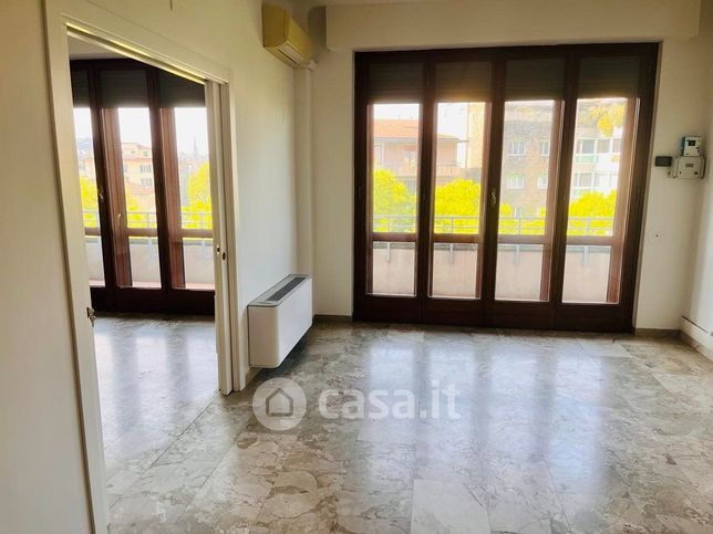 Ufficio in commerciale in Piazzale Donatello