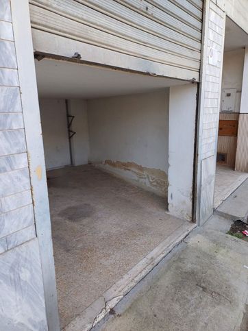 Box/posto auto in residenziale in Via Giacomo Matteotti