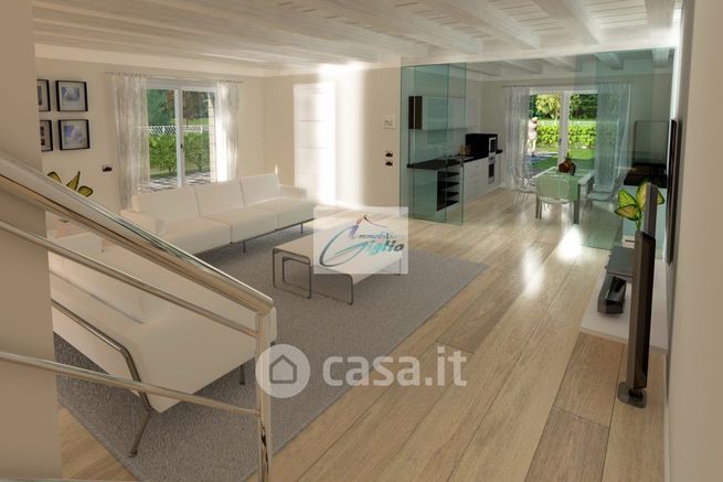 Casa indipendente in residenziale in Via 16 Marzo