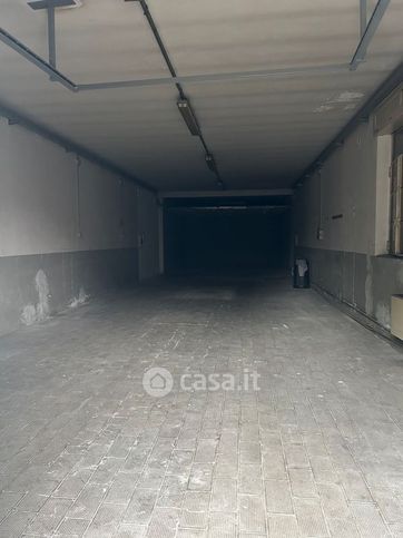 Capannone in commerciale in Via Gianluca Padulli