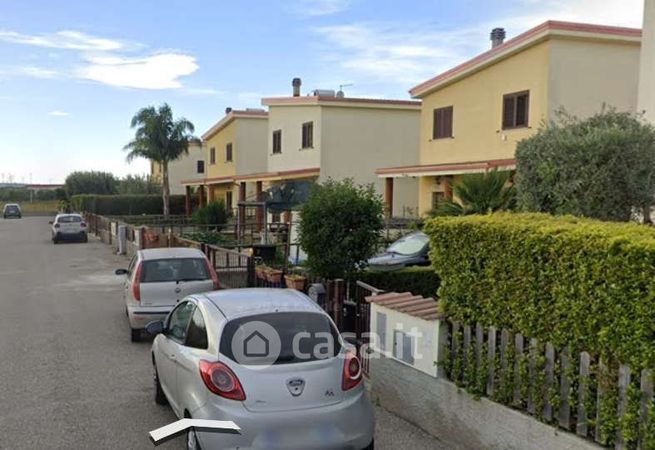 Villa in residenziale in Via dei Tigli 234