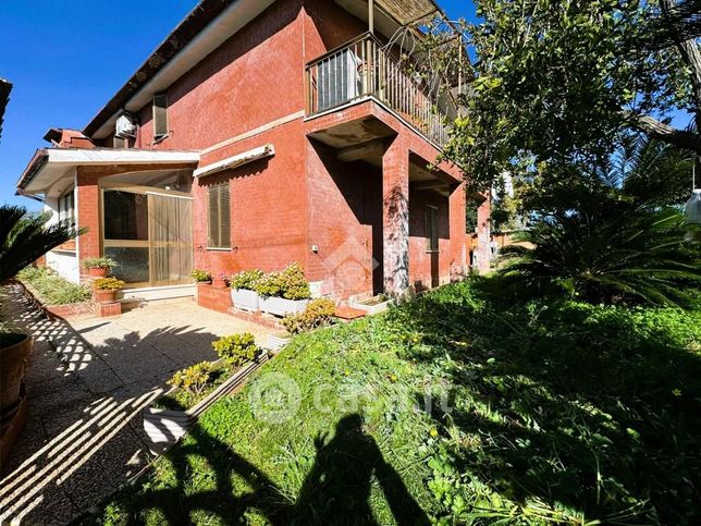 Appartamento in residenziale in Via Archimede 22