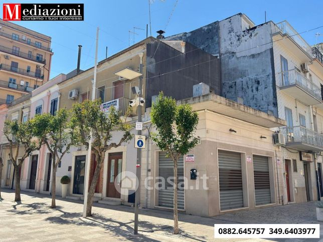 Casa indipendente in residenziale in Via Roma 71